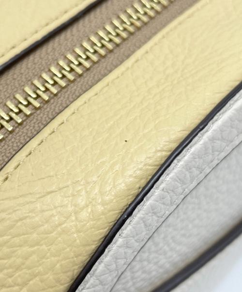 COACH（コーチ）COACH (コーチ) カメラバッグ ぺブルレザー ホース アンド キャリッジ カラーブロック  ベージュの古着・服飾アイテム