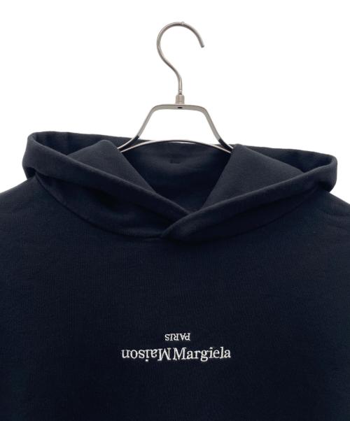 Maison Margiela（メゾンマルジェラ）Maison Margiela (メゾンマルジェラ) ロゴ刺繍プルオーバーフーディ ブラック サイズ:46の古着・服飾アイテム