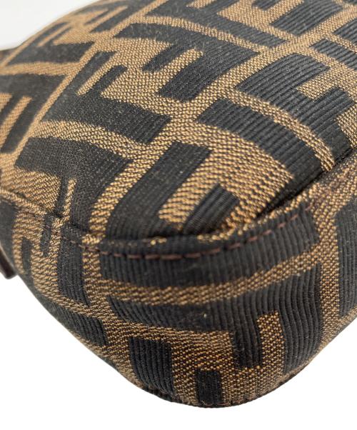 FENDI（フェンディ）FENDI (フェンディ) セミショルダーバッグ ブラウンの古着・服飾アイテム