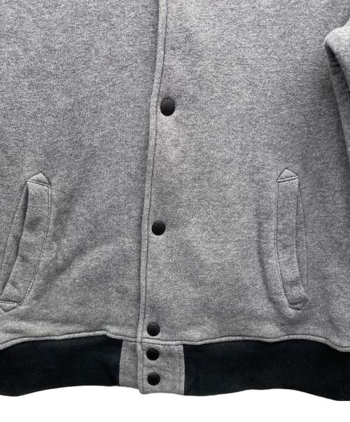 stussy（ステューシー）stussy (ステューシー) スタジャン グレー サイズ:ＸＬの古着・服飾アイテム
