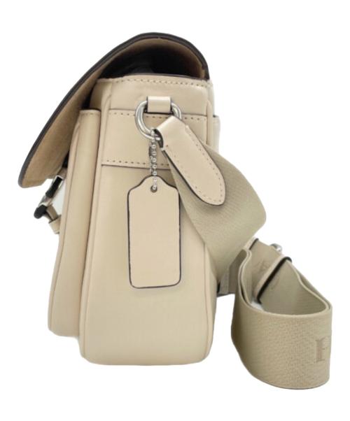 COACH（コーチ）COACH (コーチ) ペースメッセンジャーバッグ ホワイトの古着・服飾アイテム