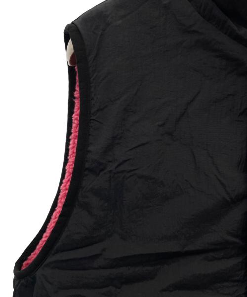 stussy（ステューシー）stussy (ステューシー) ボアベスト ブラック×ピンク サイズ:Ｌの古着・服飾アイテム