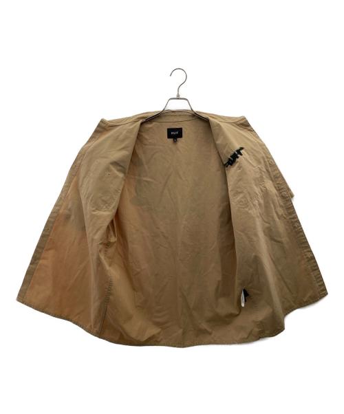 HUF（ハフ）HUF (ハフ) 半袖シャツ ベージュ サイズ:Lの古着・服飾アイテム