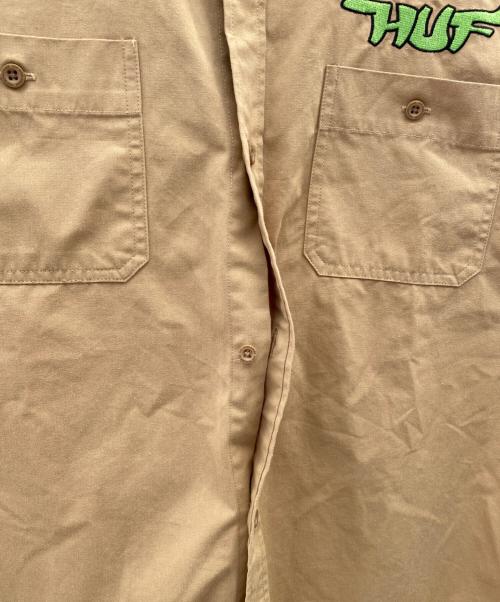 HUF（ハフ）HUF (ハフ) 半袖シャツ ベージュ サイズ:Lの古着・服飾アイテム