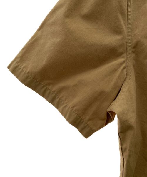 HUF（ハフ）HUF (ハフ) 半袖シャツ ベージュ サイズ:Lの古着・服飾アイテム