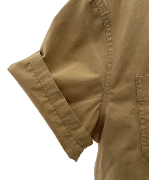 HUF（ハフ）HUF (ハフ) 半袖シャツ ベージュ サイズ:Lの古着・服飾アイテム