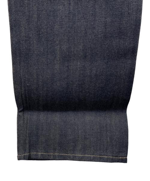 LEVI'S（リーバイス）LEVI'S (リーバイス) デニムパンツ インディゴ サイズ: 81cm (W32) 未使用品の古着・服飾アイテム