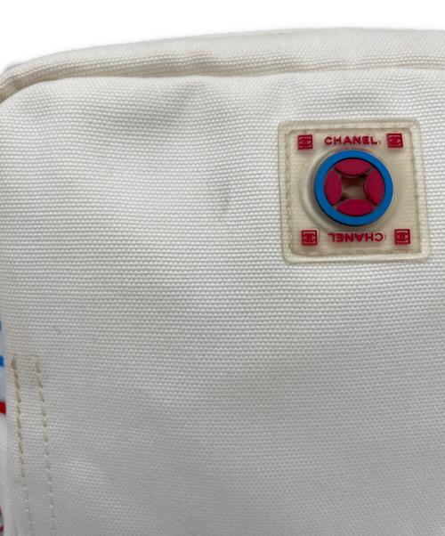 CHANEL（シャネル）CHANEL (シャネル) ショルダーバッグ ホワイト×レッドの古着・服飾アイテム