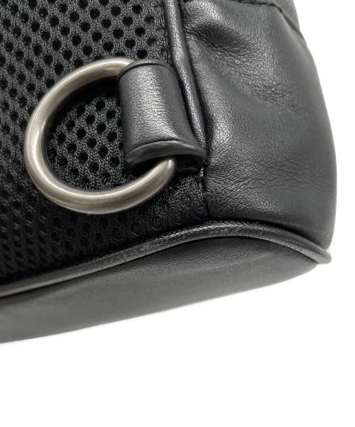 COACH（コーチ）COACH (コーチ) ボディーバッグ ブラックの古着・服飾アイテム