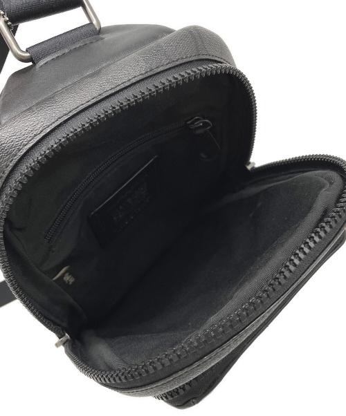 COACH（コーチ）COACH (コーチ) ボディーバッグ ブラックの古着・服飾アイテム