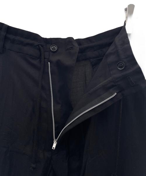 s'yte（サイト）s'yte (サイト) Tencel Vieira Back Flare Seam Crow Pants ブラック サイズ:3の古着・服飾アイテム