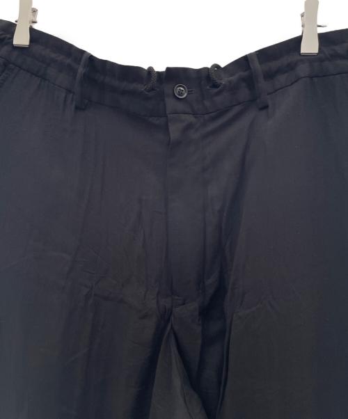s'yte（サイト）s'yte (サイト) Tencel Vieira Back Flare Seam Crow Pants ブラック サイズ:3の古着・服飾アイテム