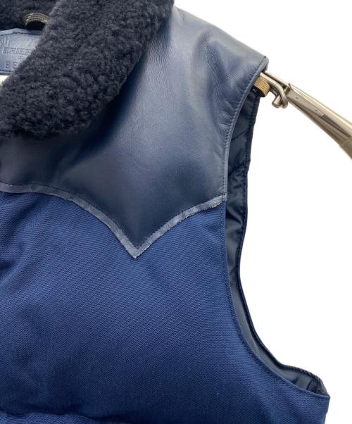 Rocky Mountain FeatherBed（ロッキーマウンテンフェザーベッド）Rocky Mountain FeatherBed (ロッキーマウンテンフェザーベッド) BEAMS (ビームス) ダウンベスト ネイビー サイズ:Ｓの古着・服飾アイテム