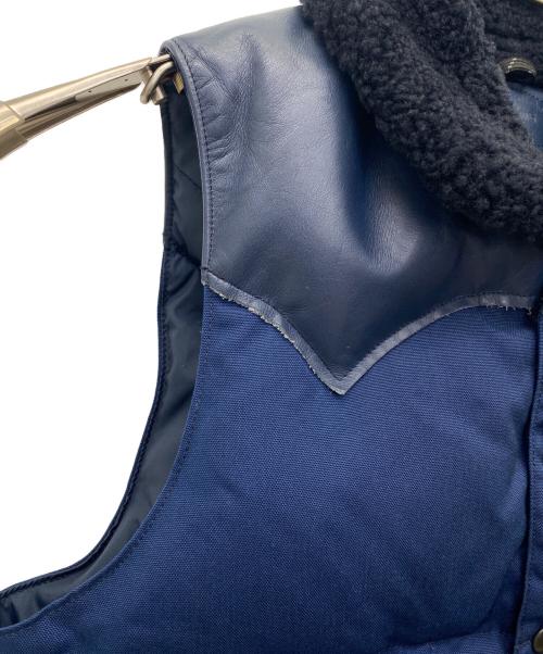 Rocky Mountain FeatherBed（ロッキーマウンテンフェザーベッド）Rocky Mountain FeatherBed (ロッキーマウンテンフェザーベッド) BEAMS (ビームス) ダウンベスト ネイビー サイズ:Ｓの古着・服飾アイテム