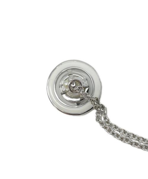 Vivienne Westwood（ヴィヴィアンウエストウッド）Vivienne Westwood (ヴィヴィアンウエストウッド) SIMONETTA PENDANT シルバー×ホワイトの古着・服飾アイテム