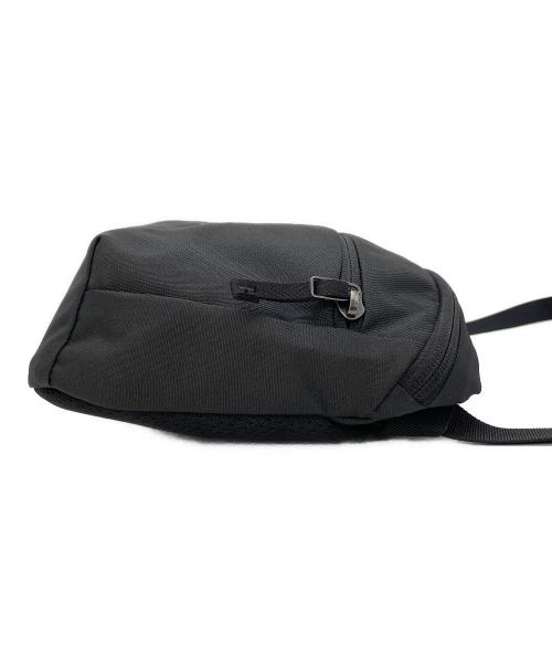 ARC'TERYX（アークテリクス）ARC'TERYX (アークテリクス) ショルダーバッグ ブラックの古着・服飾アイテム
