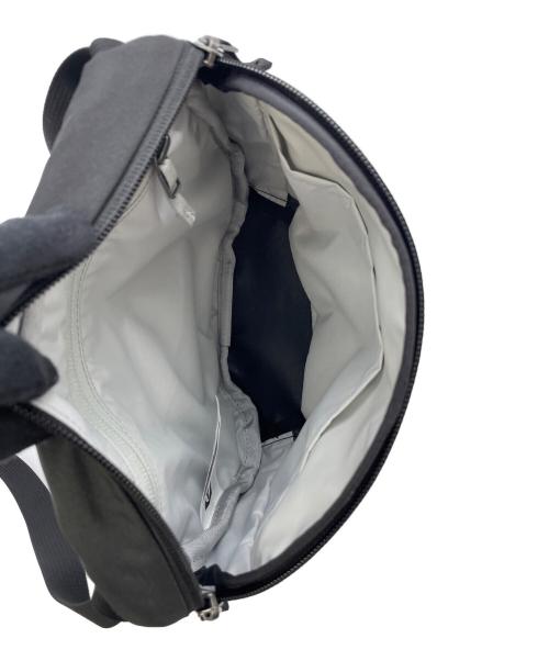 ARC'TERYX（アークテリクス）ARC'TERYX (アークテリクス) ショルダーバッグ ブラックの古着・服飾アイテム