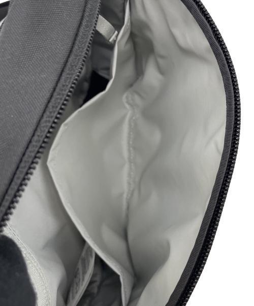 ARC'TERYX（アークテリクス）ARC'TERYX (アークテリクス) ショルダーバッグ ブラックの古着・服飾アイテム