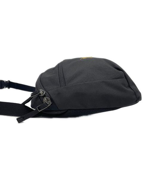 ARC'TERYX（アークテリクス）ARC'TERYX (アークテリクス) ショルダーバッグ ブラックの古着・服飾アイテム