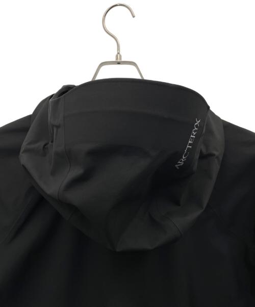 ARC'TERYX（アークテリクス）ARC'TERYX (アークテリクス) マウンテンパーカー ブラック サイズ:XLの古着・服飾アイテム