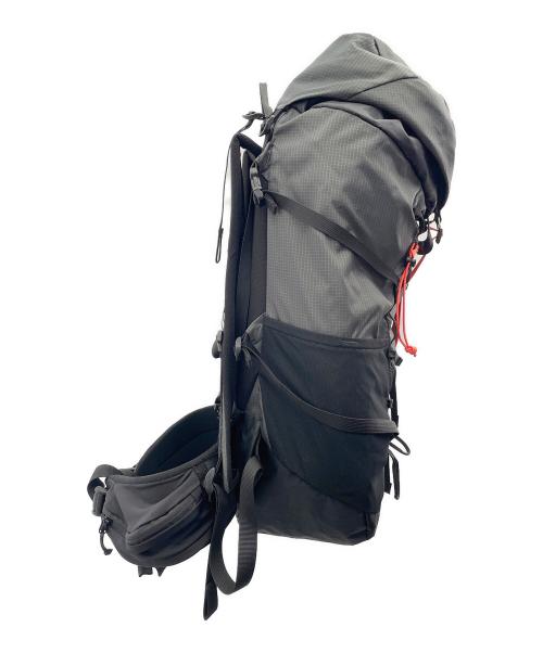 MOUNTAIN HARD WEAR（マウンテンハードウェア）MOUNTAIN HARD WEAR (マウンテンハードウェア) バックパック ブラック×グレーの古着・服飾アイテム