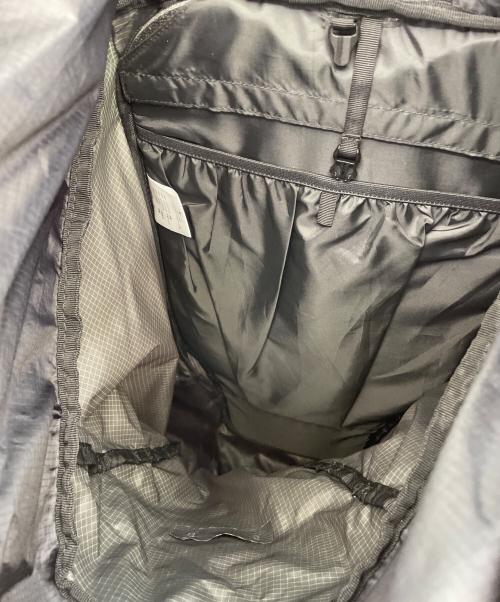 MOUNTAIN HARD WEAR（マウンテンハードウェア）MOUNTAIN HARD WEAR (マウンテンハードウェア) バックパック ブラック×グレーの古着・服飾アイテム