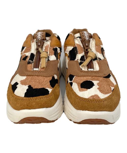 UGG（アグ）UGG (アグ) Zip Cow Print ブラウン×ベージュ サイズ:24.5㎝の古着・服飾アイテム