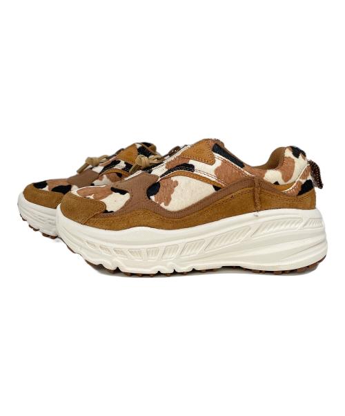 UGG（アグ）UGG (アグ) Zip Cow Print ブラウン×ベージュ サイズ:24.5㎝の古着・服飾アイテム