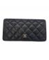 CHANEL（シャネル）の古着「2つ折り長財布」｜ブラック