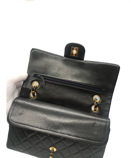 CHANEL（シャネル）CHANEL (シャネル) ダブルフラップマトラッセ ブラック サイズ:25 ラムスキンの古着・服飾アイテム