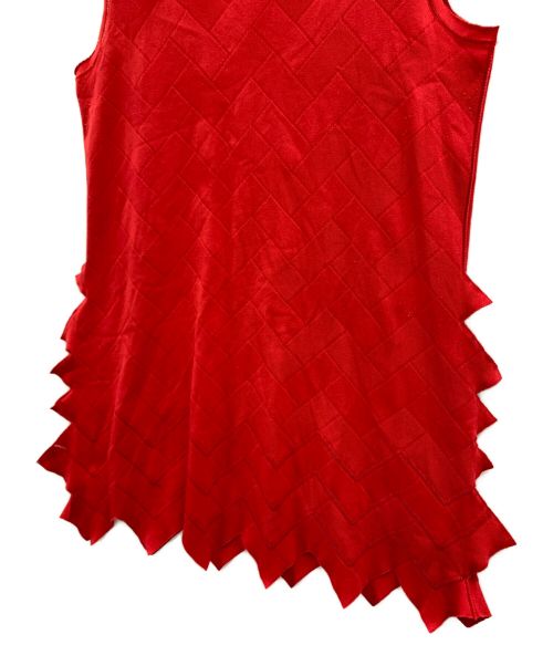 PLEATS PLEASE（プリーツプリーズ）PLEATS PLEASE (プリーツプリーズ) ジグザグ織りノースリーブトップス レッド サイズ:3の古着・服飾アイテム