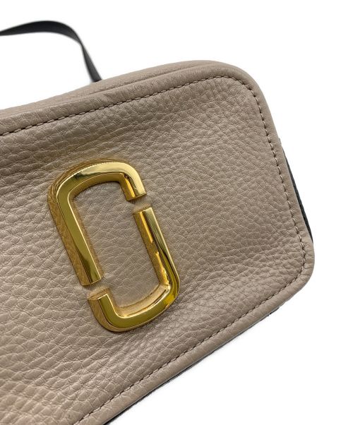 MARC JACOBS（マークジェイコブズ）MARC JACOBS (マーク ジェイコブス) ポシェット ベージュ×ブラックの古着・服飾アイテム