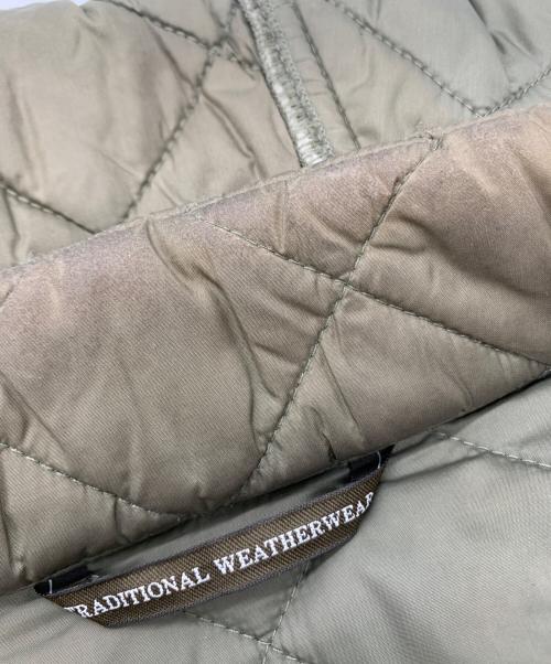 Traditional Weatherwear（トラディショナルウェザーウェア）Traditional Weatherwear (トラディショナルウェザーウェア) Traditional Weatherwear　キルティングジャケット オリーブ サイズ:38の古着・服飾アイテム