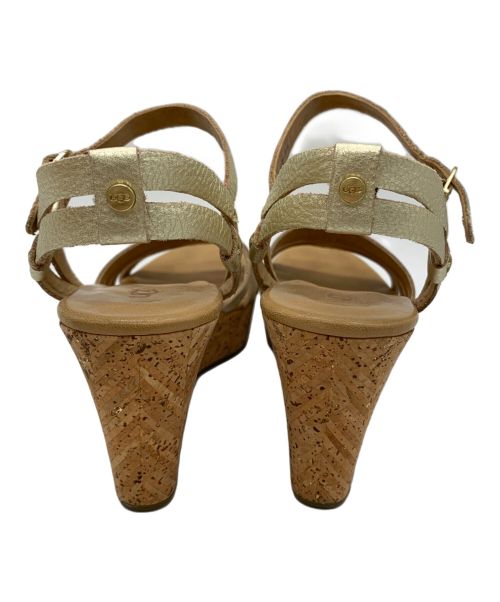 UGG（アグ）UGG (アグ) ウェッジソールサンダル ブラウン サイズ:22.5ｃｍの古着・服飾アイテム