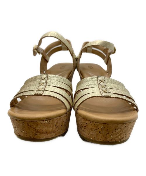 UGG（アグ）UGG (アグ) ウェッジソールサンダル ブラウン サイズ:22.5ｃｍの古着・服飾アイテム