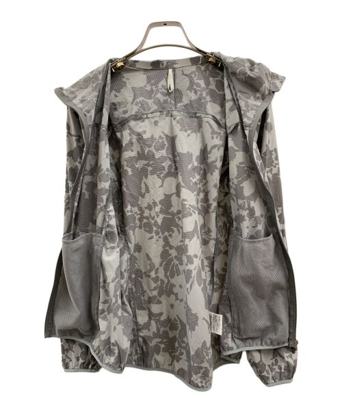 THE NORTH FACE（ザ ノース フェイス）THE NORTH FACE (ザ ノース フェイス) THE NORTH FACE　ノベルティー スワローテイル ベント フーディー グレー サイズ:Sの古着・服飾アイテム