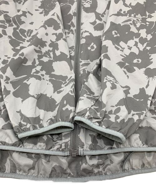 THE NORTH FACE（ザ ノース フェイス）THE NORTH FACE (ザ ノース フェイス) THE NORTH FACE　ノベルティー スワローテイル ベント フーディー グレー サイズ:Sの古着・服飾アイテム