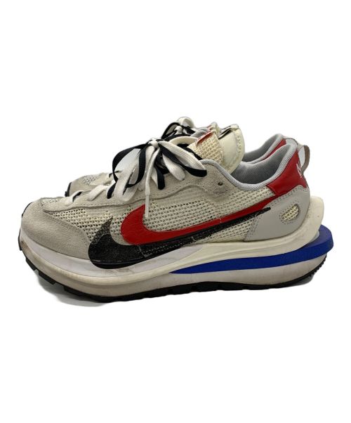NIKE（ナイキ）NIKE (ナイキ) sacai (サカイ) スニーカー ベージュ×レッド×ブルー サイズ:28ｃｍの古着・服飾アイテム