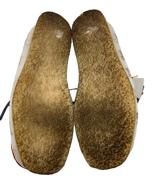 CLARKS（クラークス）CLARKS (クラークス) シューズ グレー×レッド サイズ:25.5の古着・服飾アイテム