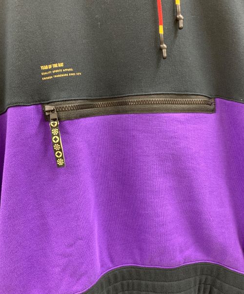 NIKE（ナイキ）NIKE (ナイキ) NIKE　カイリーCNYプルオーバーフーディー ブラック サイズ:Mの古着・服飾アイテム