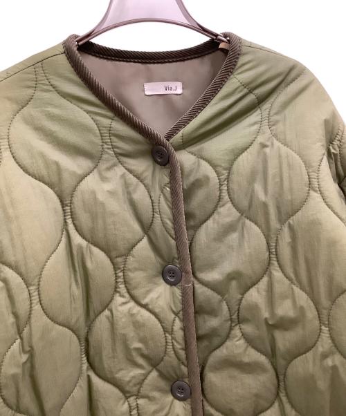 via j（ヴィアジェイ）via j (ヴィアジェイ) via j ノーカラーキルティングコート オリーブ サイズ:38の古着・服飾アイテム