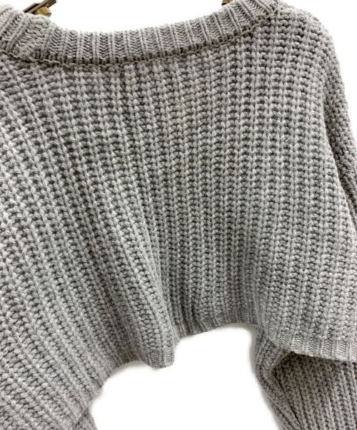 solamonat poche（ソラモナ ポッシェ）SOLAMONAT POCHE (ソラモナ ポッシェ) SOLAMONAT POCHE　ショート丈ニット グレー サイズ:FREEの古着・服飾アイテム
