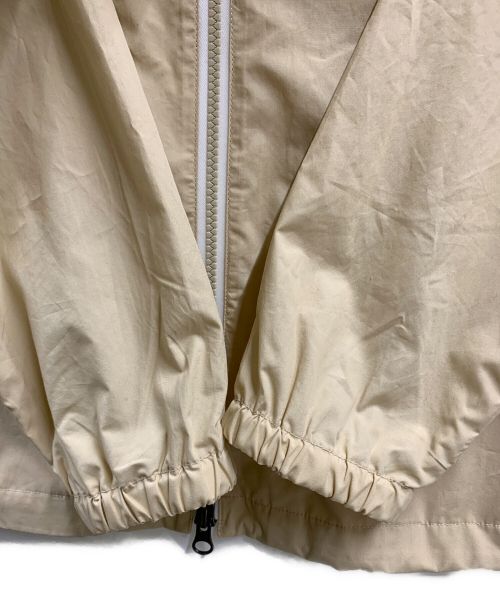 AIGLE（エーグル）AIGLE (エーグル) フーデッドジャケット ベージュ サイズ:Mの古着・服飾アイテム