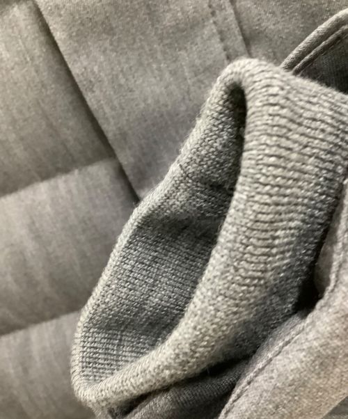 MONCLER（モンクレール）MONCLER (モンクレール) MONCLER（モンクレール）ダウンジャケット グレーの古着・服飾アイテム