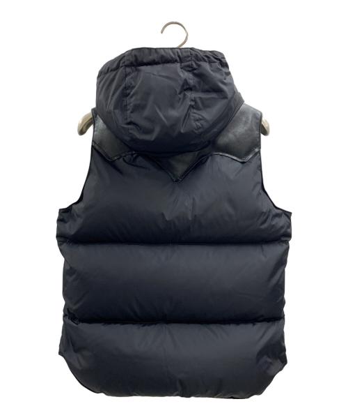 RockyMountainFeatherBed（ロッキーマウンテンフェザーベッド）RockyMountainFeatherBed Hysteric Glamour (ヒステリックグラマー) RockyMountainFeatherBed　Hysteric Glamour　ダウンベスト ブラック サイズ:FREEの古着・服飾アイテム