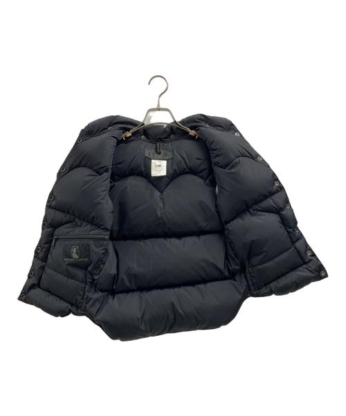 RockyMountainFeatherBed（ロッキーマウンテンフェザーベッド）RockyMountainFeatherBed Hysteric Glamour (ヒステリックグラマー) RockyMountainFeatherBed　Hysteric Glamour　ダウンベスト ブラック サイズ:FREEの古着・服飾アイテム