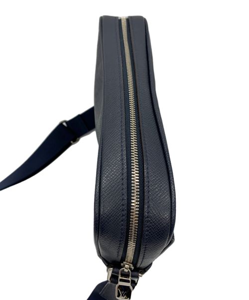 LOUIS VUITTON（ルイ ヴィトン）LOUIS VUITTON (ルイ ヴィトン) アレックス・メッセンジャー ネイビーの古着・服飾アイテム