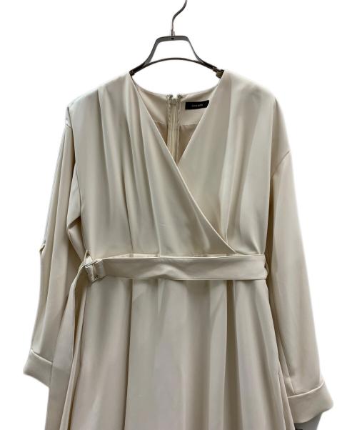 anuans（アニュアンス）anuans (アニュアンス) anuans　スリットスリーブワンピース ベージュ サイズ:FREEの古着・服飾アイテム
