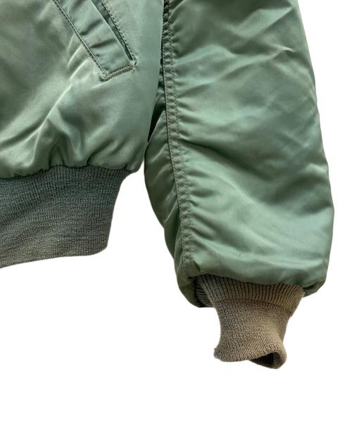 ALPHA INDUSTRIES（アルファインダストリーズ）ALPHA INDUSTRIES (アルファインダストリーズ) ALPHA INDUSTRIES　B-15Dフライトジャケット カーキ サイズ:Mの古着・服飾アイテム