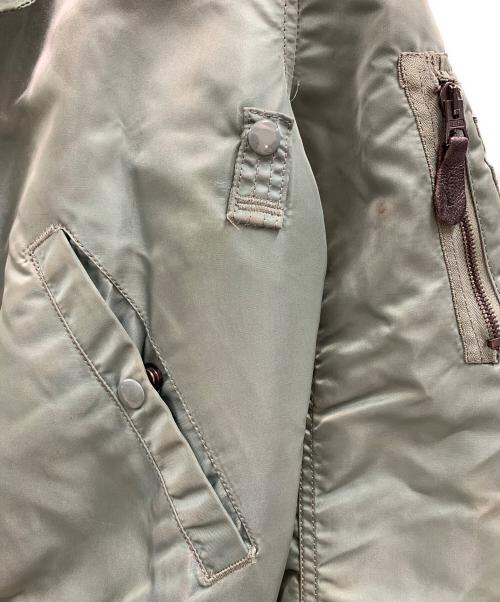 ALPHA INDUSTRIES（アルファインダストリーズ）ALPHA INDUSTRIES (アルファインダストリーズ) ALPHA INDUSTRIES　B-15Dフライトジャケット カーキ サイズ:Mの古着・服飾アイテム